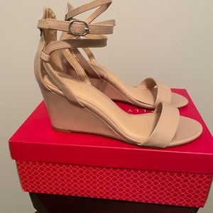 New women’s dress wedge sandals